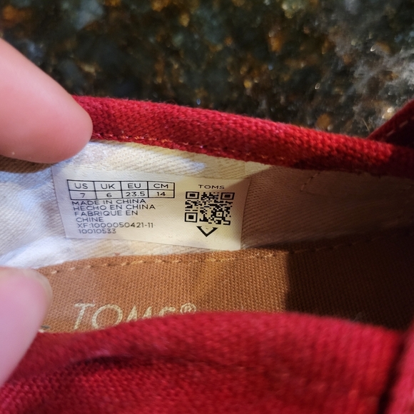 TOMS Kids Red Canvas Sneakers - Picture 6 of 6